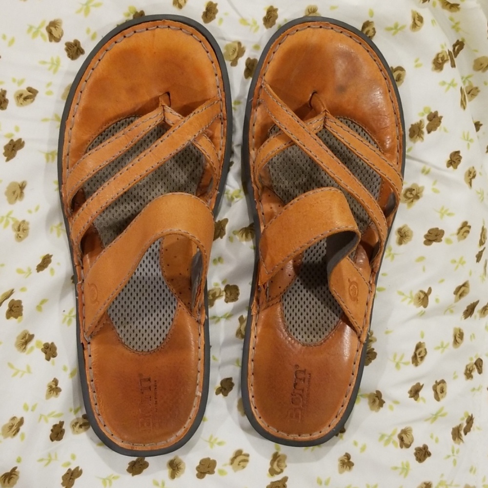Born ladies flip flops
